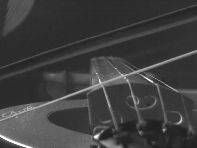 Bowed violin string in slow motion