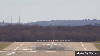 STORM !! Crosswind Landings at Düsseldorf - Airbus A380, A340, Boeing 777, B767 ...
