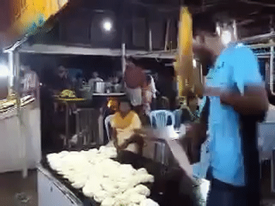 Epic Paratha Tossing