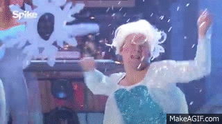 Channing Tatum performs Frozen's \