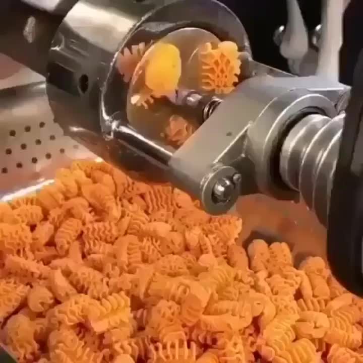 Pasta making process on Make a GIF