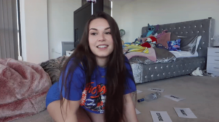 Lauren Alexis on Make a GIF