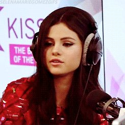 Selena Gomez: KISS The Beat of the UK Gifs on Make a GIF