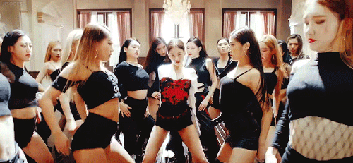 jisooes:jennie // solo mv on Make a GIF