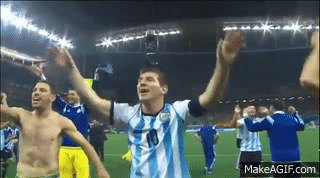 ARGENTINA A LA FINAL!! festejo con la hinchada (sonido ambiente) on Make a  GIF