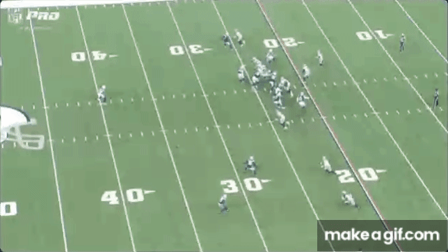 Ashton Jeanty runs a Speed Option