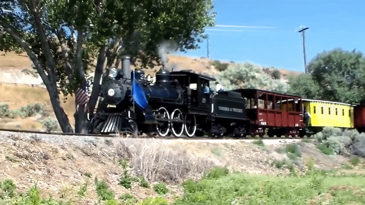 steam train on Make a GIF