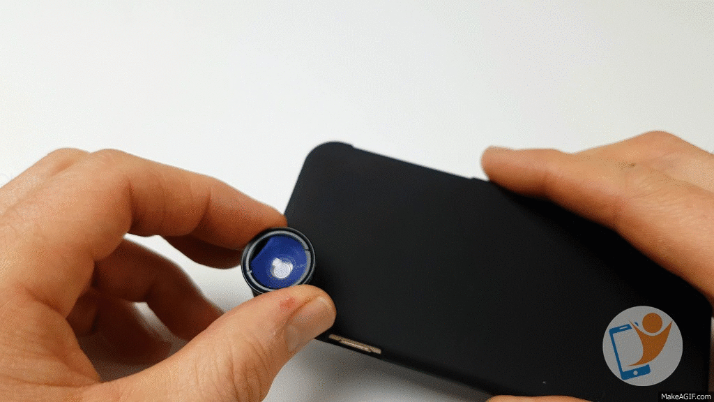 Attaching a macro lens to a smartphone