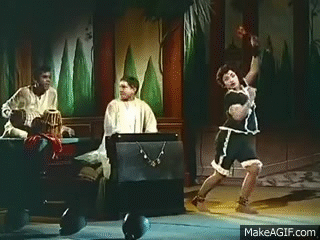 Thillandongri Dabpanguttu - Sivaji Ganesan, Padmini - Thillana Mohanambal -  Classic Song on Make a GIF