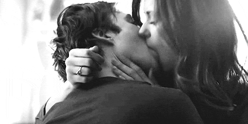 Passionate Kiss Gif Tumblr Kiss Pictures Photos And Images For