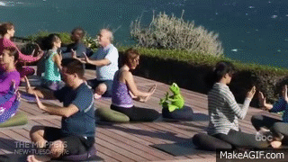 Paar Retreat Yoga GIF