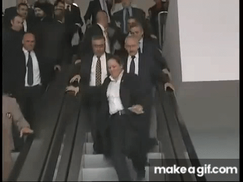 keMAL Kılıçdaroğlu yürüyen merdivene ters biniyor HQ on Make a GIF