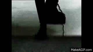 4qrGcw.gif