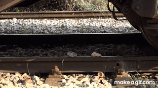 Huge trains masses on bad rail joints - Sweet sounds of bad rails