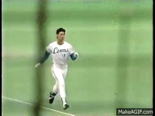 秋山幸二 バク転 On Make A Gif