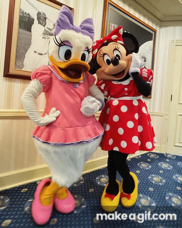 Minnie and Daisy on Make a GIF