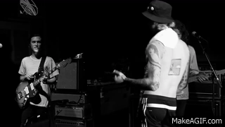 Behind the Scenes of the Neighbourhood’s Tour Rehearsals | Fender on