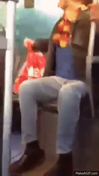 KqwyLx.gif