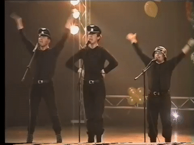 Фашисты И Группа "Руки Вверх!"- Крошка Моя. КВН ХАИ. 2001. On Make.