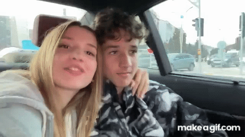 Bahar Alışverişi Vlog. Ecrin Su Çoban on Make a GIF