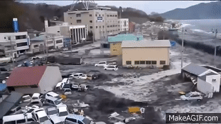 Earthquake tsunami gif