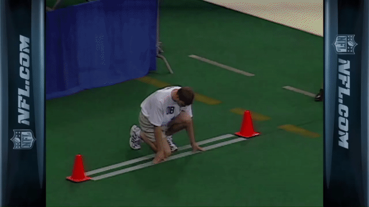 Tom Brady runs 40-yard dash at 2000 NFL Scouting Combine on Make a GIF