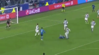 Golazo de chilena de Cristiano Ronaldo contra Juventus on Make a GIF