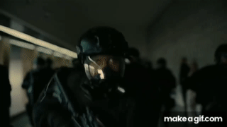[TENET テネット] オペラ襲撃シーン on Make a GIF