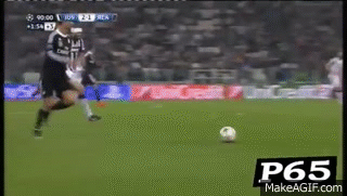 Juve - Real Chiellini VS Ronaldo on Make a GIF