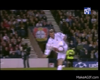 Zidane S Famous Goal Against Bayer Leverkusen In The Ucl Final 02 On Make A Gif