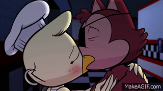 toy chica kisses foxy