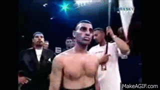 9R8cjM.gif