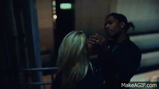 qAwLlS.gif