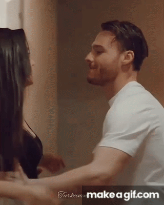 GIF секірген кеуделер