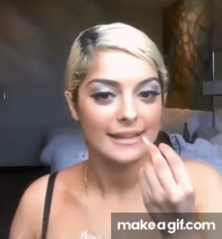 Stan Twitter Bebe Rexha Slay Slayyy On Make A Gif