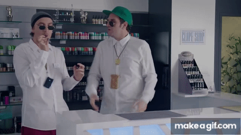 Cigarette lectronique - Palmashow on Make a GIF