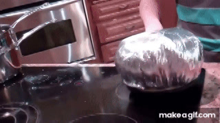 How to make Jiffy Pop Popcorn on the Electric Stove on Make a GIF