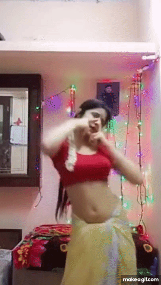 Lubna Amir Sex Video - Indian Tamil Actress Lubna Amir Pallu Less Dance on Make a GIF