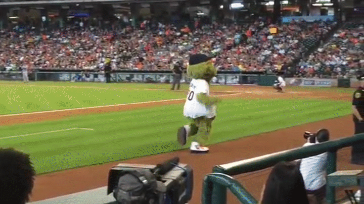 LAD@HOU: Astros mascot Orbit sways to Beyonce's 'Single Ladies' on Make a  GIF