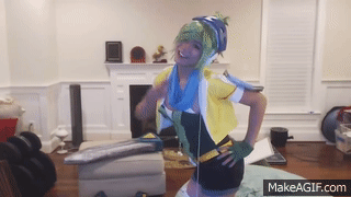 SEXIEST ARCADE RIVEN COSPLAY EVER - Boxbox (Using PS4 Controller) on Make a  GIF