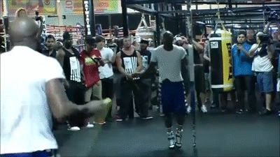 FLOYD MAYWEATHER JUMPS ROPE on Make a GIF