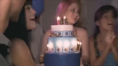 Aggregate more than 81 cake on fire gif latest - awesomeenglish.edu.vn