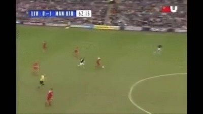 Roy Keane vs Steven Gerrard - Man Utd vs Liverpool 2005 on Make a GIF