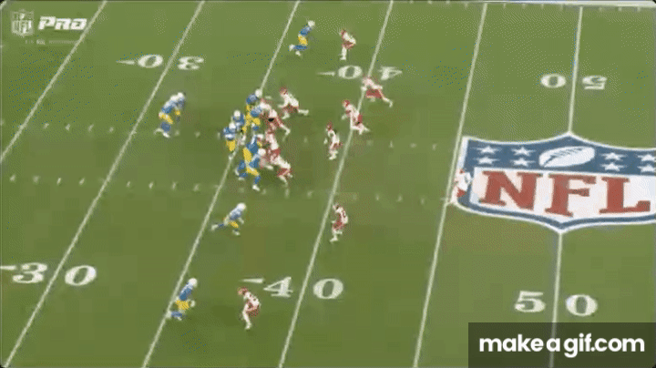 Hampton Struggling on an outside run