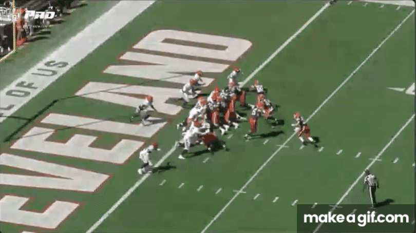 Raheim Sanders scores a TD