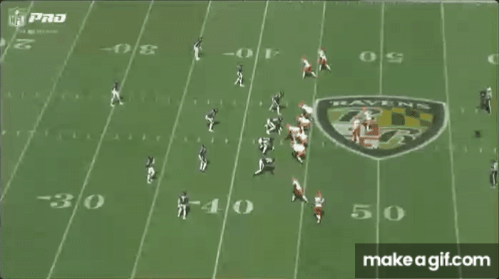Njoku makes a catch