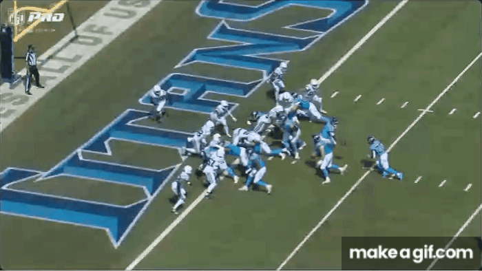 Tony Pollard Scores a TD