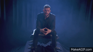 RGPLzM.gif