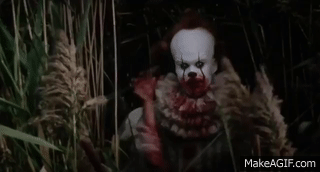 It 2017, Pennywise waving with cut off arm 